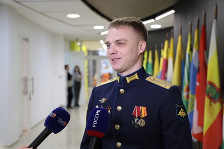 Встреча с героем