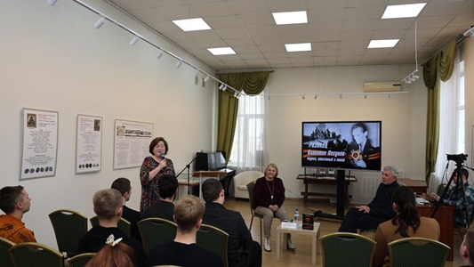 Презентация книги «В подполье Бухенвальда» Валентина Логунова