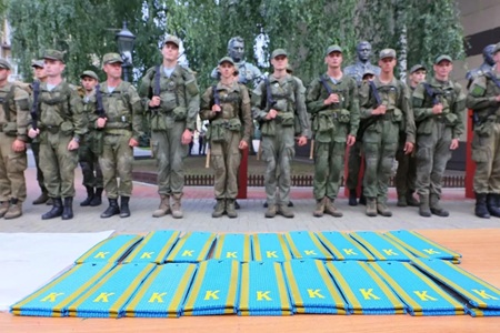 Первокурсникам РГВВДКУ имени генерала армии В.Ф. Маргелова вручили курсантские погоны